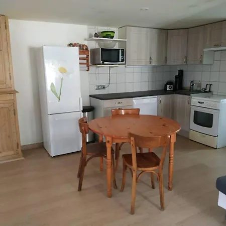 Rum i privatbostad Aux Rosiers Rouges